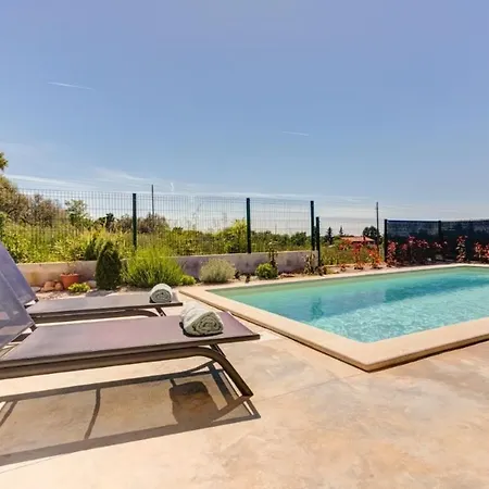 App Eja With Pool And Sea View * Plovanija