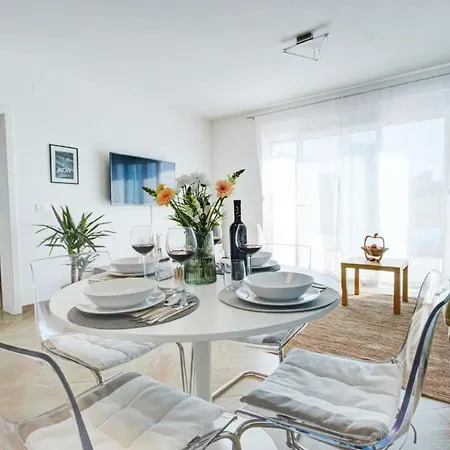 App Eja With Pool And Sea View Διαμέρισμα