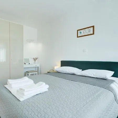 App Eja With Pool And Sea View * Plovanija